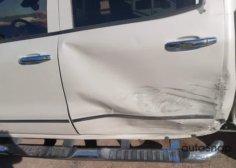 2014 Chevrolet Silverado 1500 High Country из США, поврежденный, VIN 3GCUKTEJ9EG510302